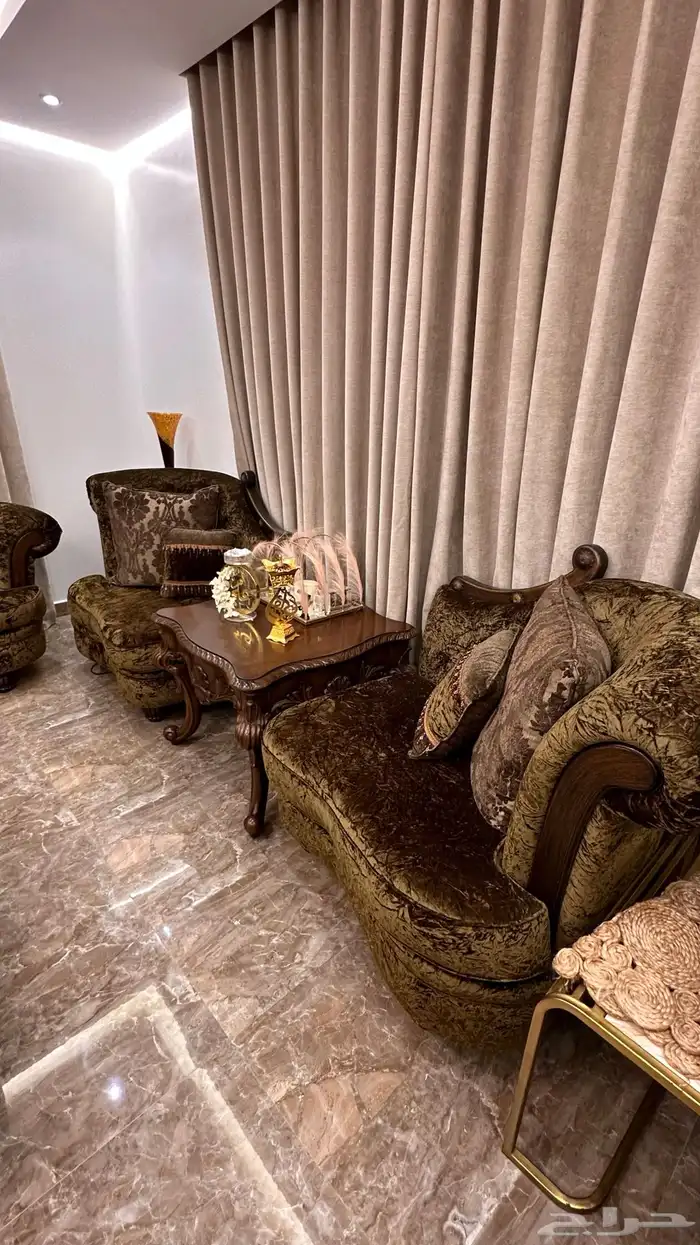 كنب وطاولات 2