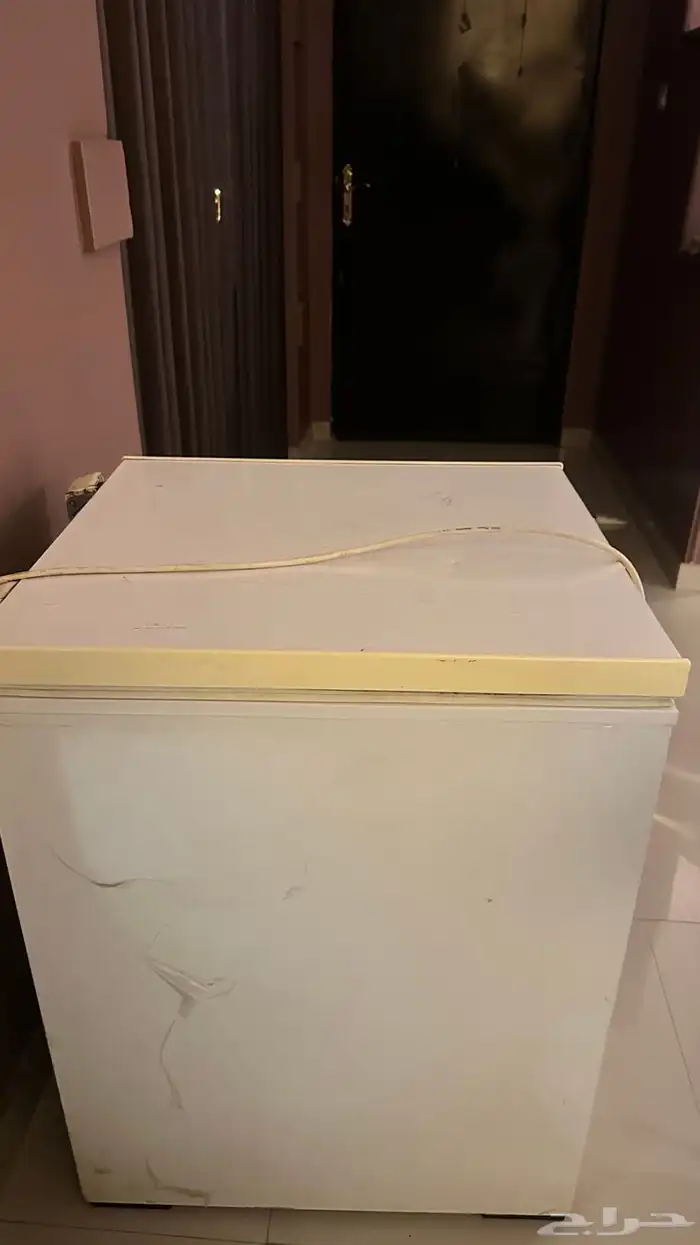 طاوله خشبيه 1