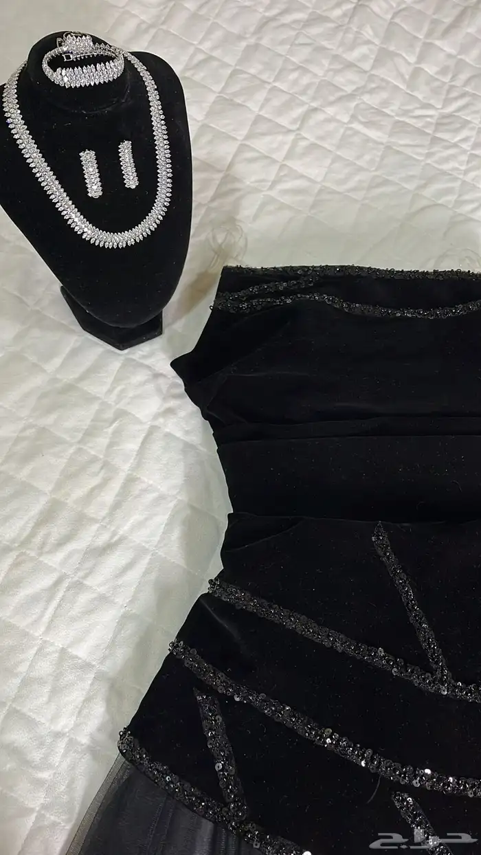 فستان اسود 3