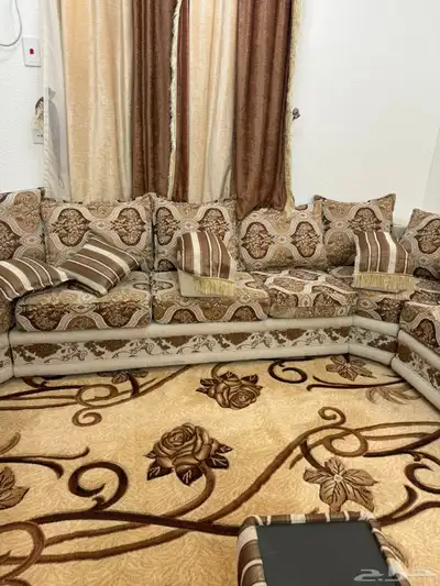 كنب نظيف جدآ 4 6 2