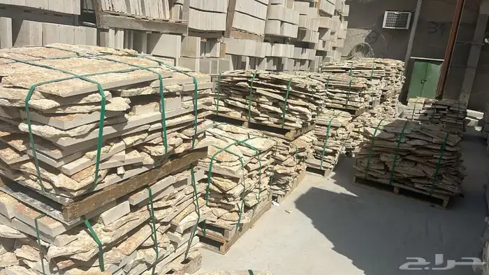 حجر عشوائي وجه الجبل 1