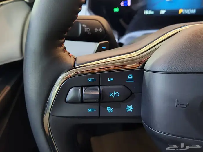 فورد تورس ترند موديل 2025 23