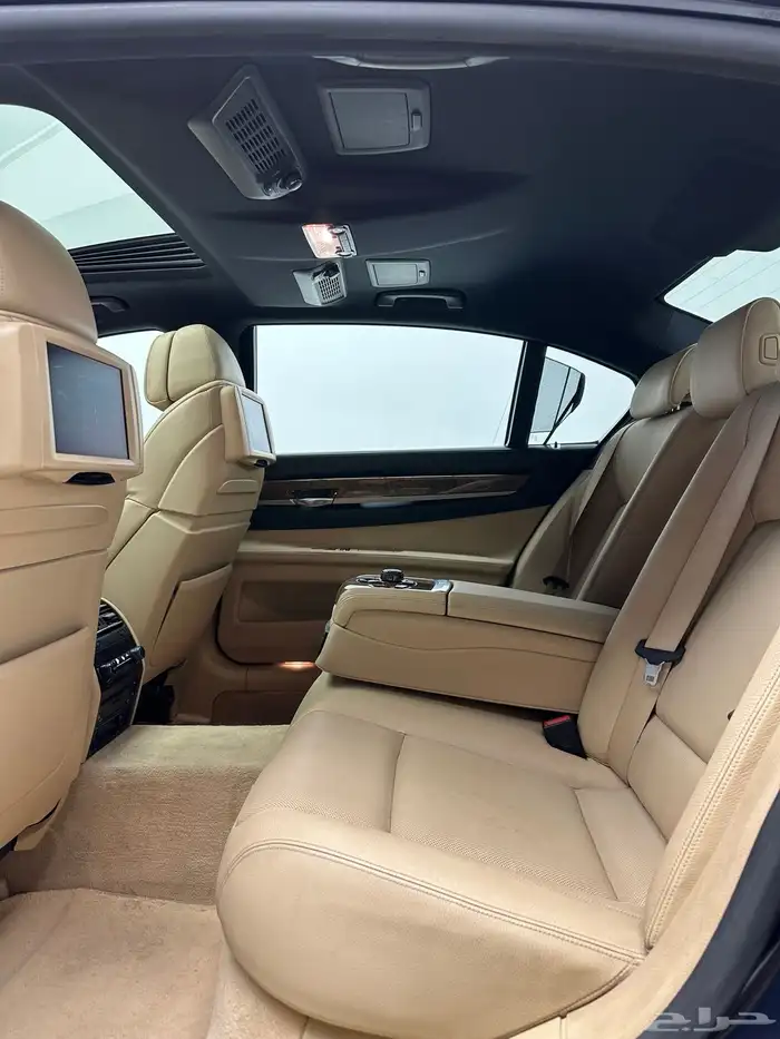 بي ام دبليو 2009 740Li 8