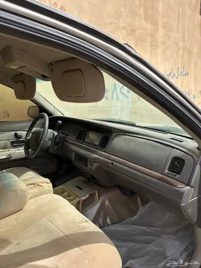 فورد فكتوريا 2006 للبيع قطع 5