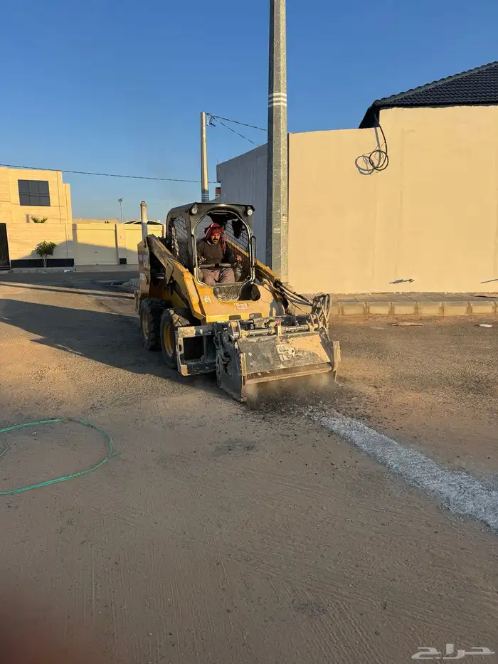قشاطة اسفلت 1متر للايجار 2
