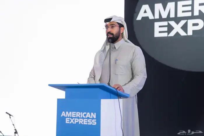 مقدم محترف باللغتين حفل محافل مؤتمر معرض مناسبة احتفال 0