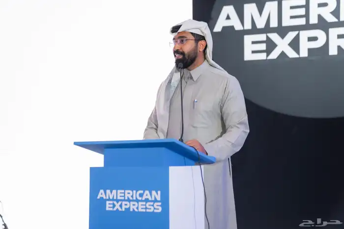 مقدم محترف باللغتين حفل محافل مؤتمر معرض مناسبة احتفال 1
