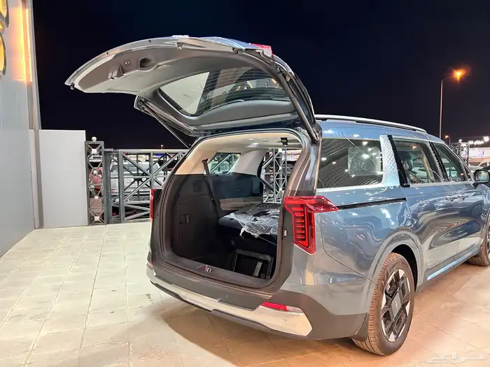 كيا كرنفال نص فل موديل 2025 21