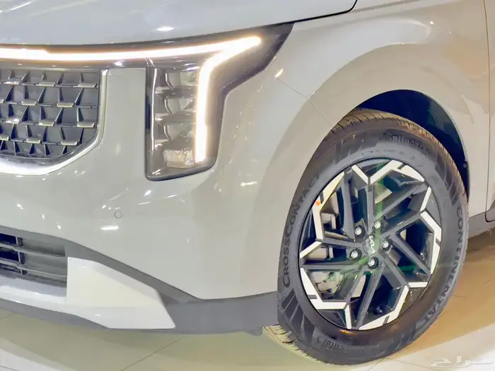 كيا كرنفال ستاندر موديل 2025 3