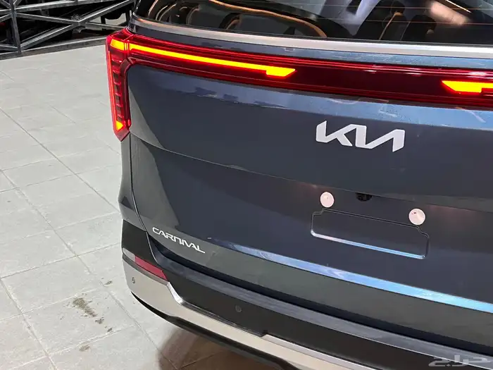 كيا كرنفال نص فل موديل 2025 5