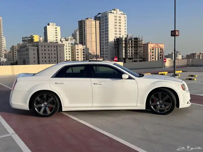 كرايسلر 300c SRT8 3