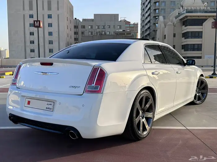 كرايسلر 300c SRT8 2