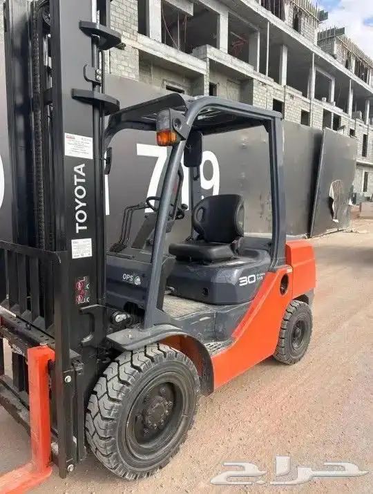 فوركلفت رافعة شوكية رافعات شوكية للايجار اليومي والشهري 7