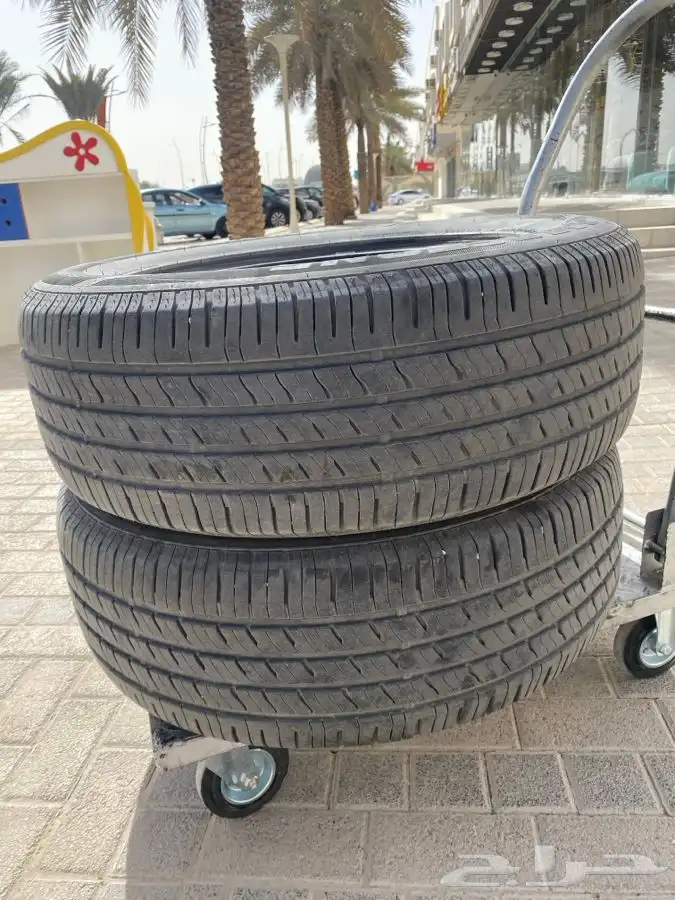 كفرات   ديماكس   مستعملة نظيفه رديستون كوري 3