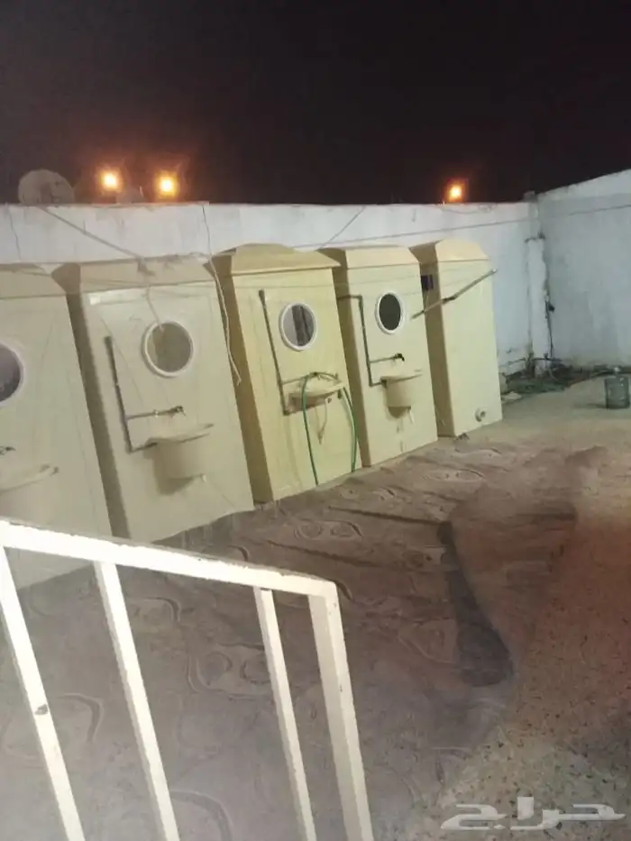 دكات حديد ودورات مياه 2