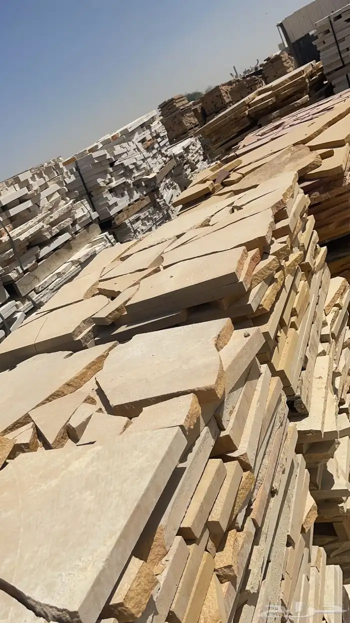 حجر عشوائي الرياض- ابيض   اصفر   كريمي 11