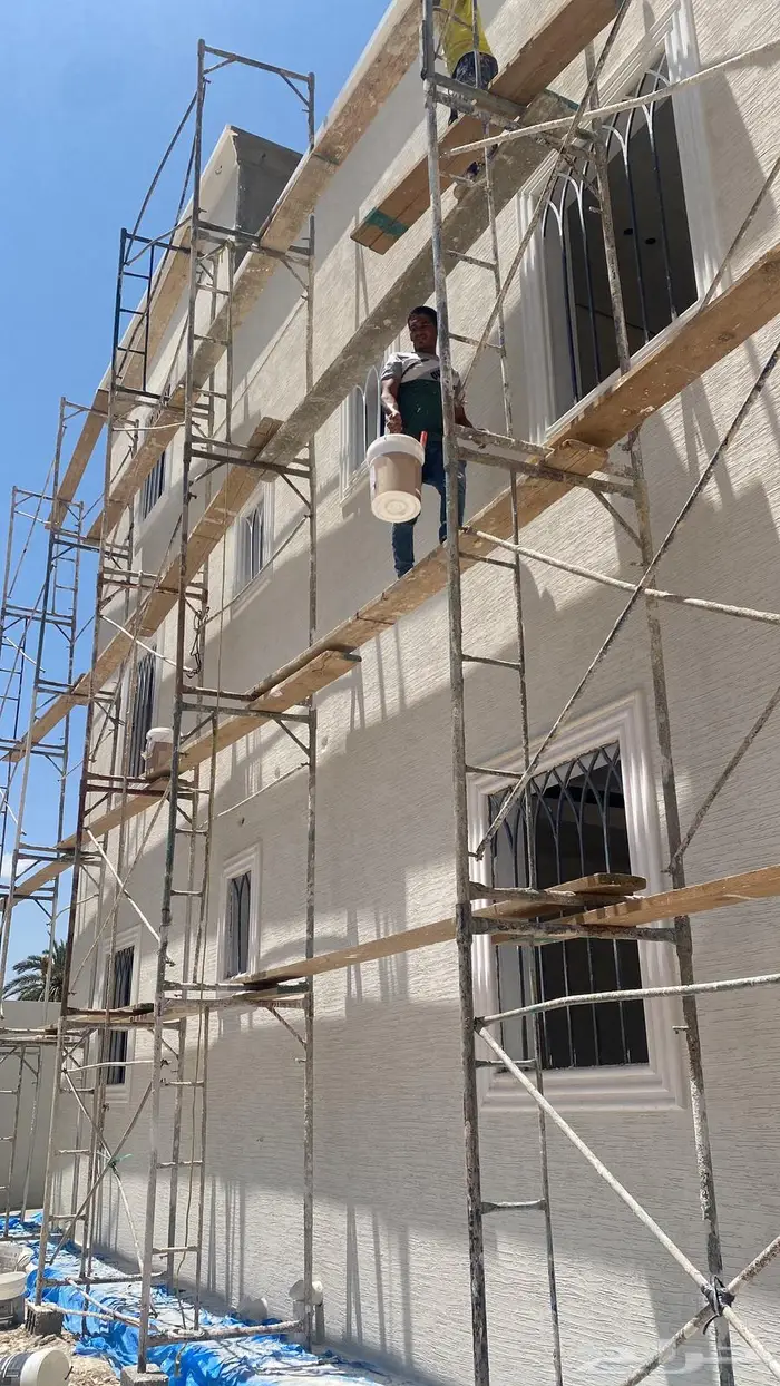 نقوم بجميع انواع الدهانات 1