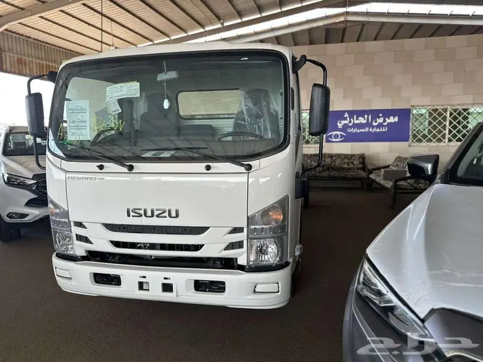 ايسوزو شاحنة 5طن طويل يابانى 2025 4
