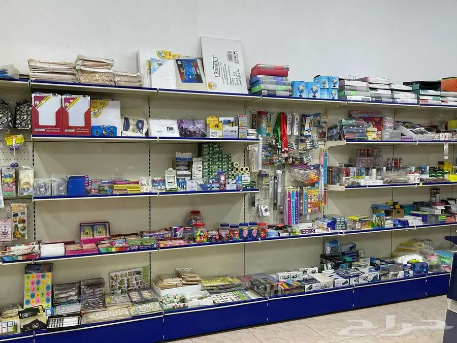مكتبة قرطاسية للبيع بالكامل مقر المكتبة محافظة الدوادمي 4