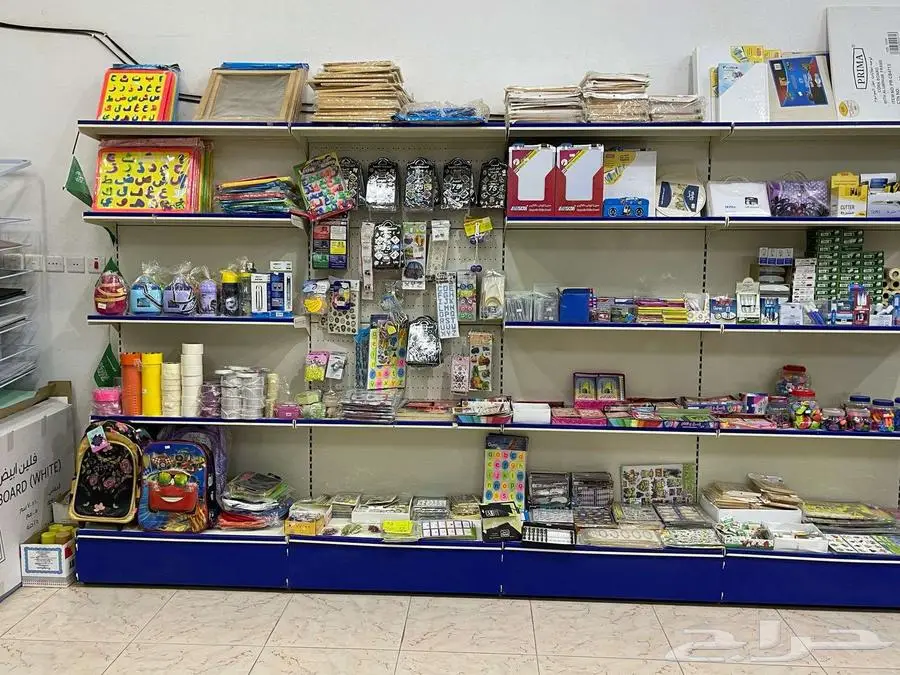 مكتبة قرطاسية للبيع بالكامل مقر المكتبة محافظة الدوادمي 3
