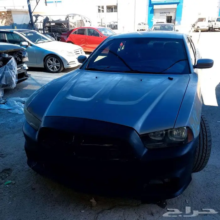 ورشة سمكرة و بوهية وطلاء السيارات باافضل واحدث المعدات 4
