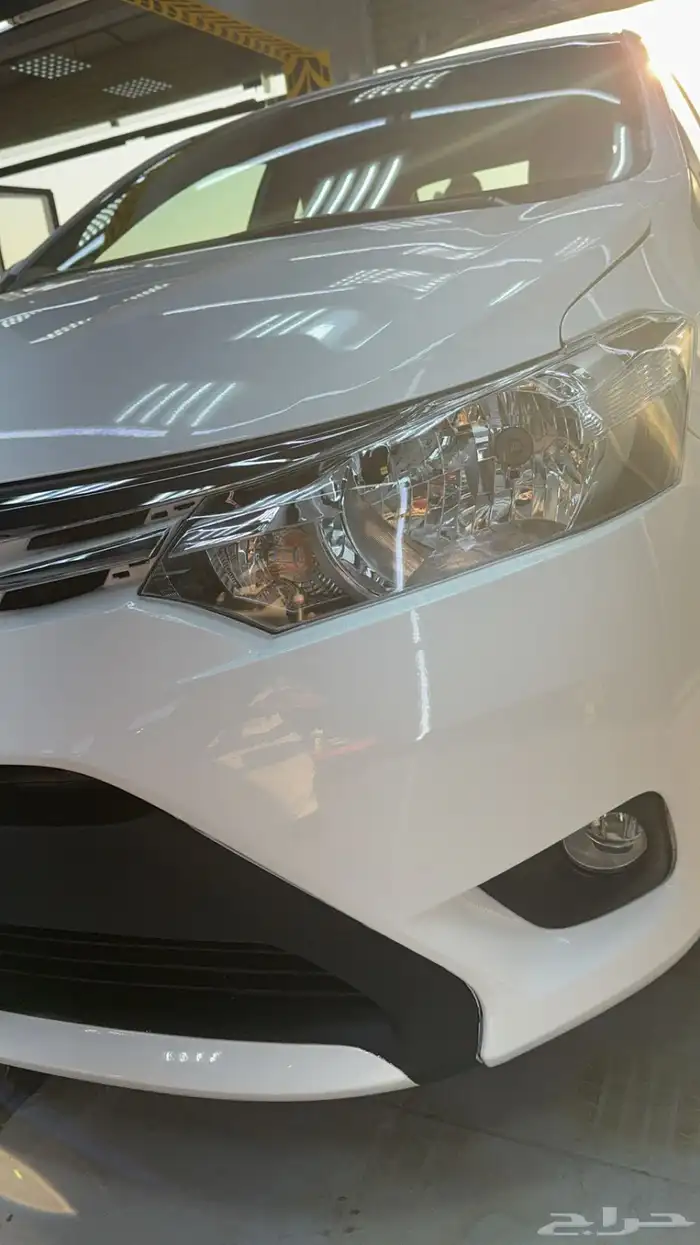 يارس 2015 اللون قير عادي اللون ابيض 2