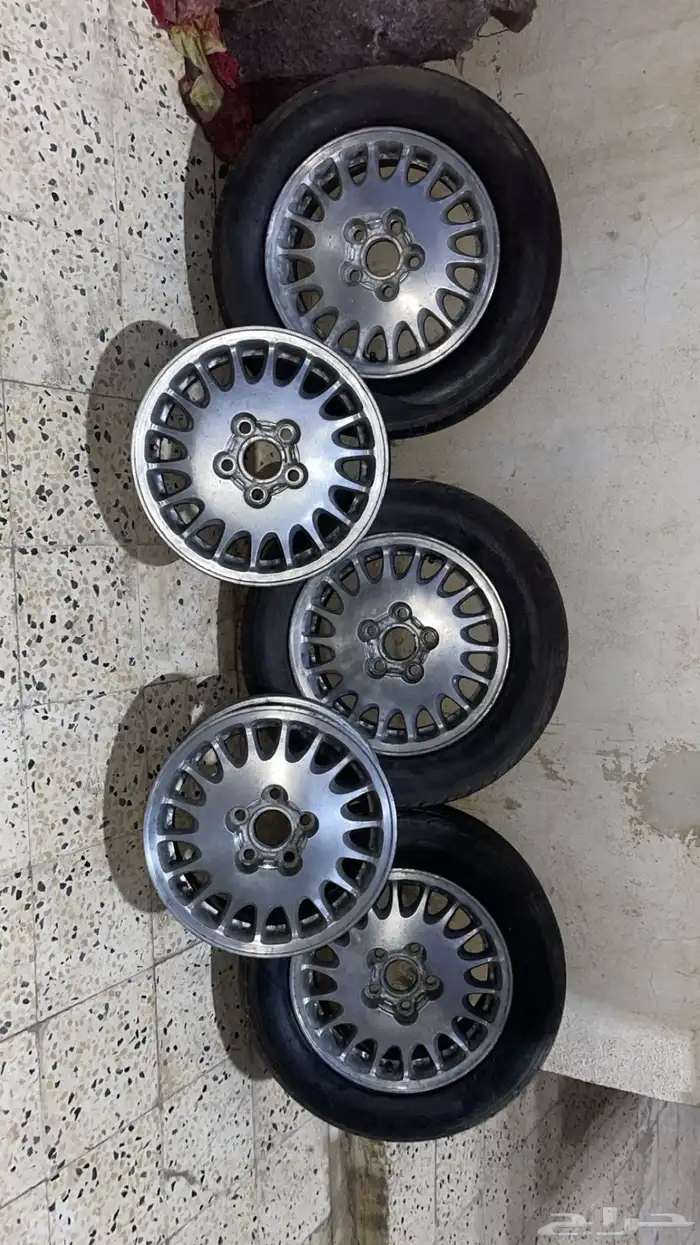 جنوط كرسيدا قراندي 89-92 اصليه 5 جنوط 1