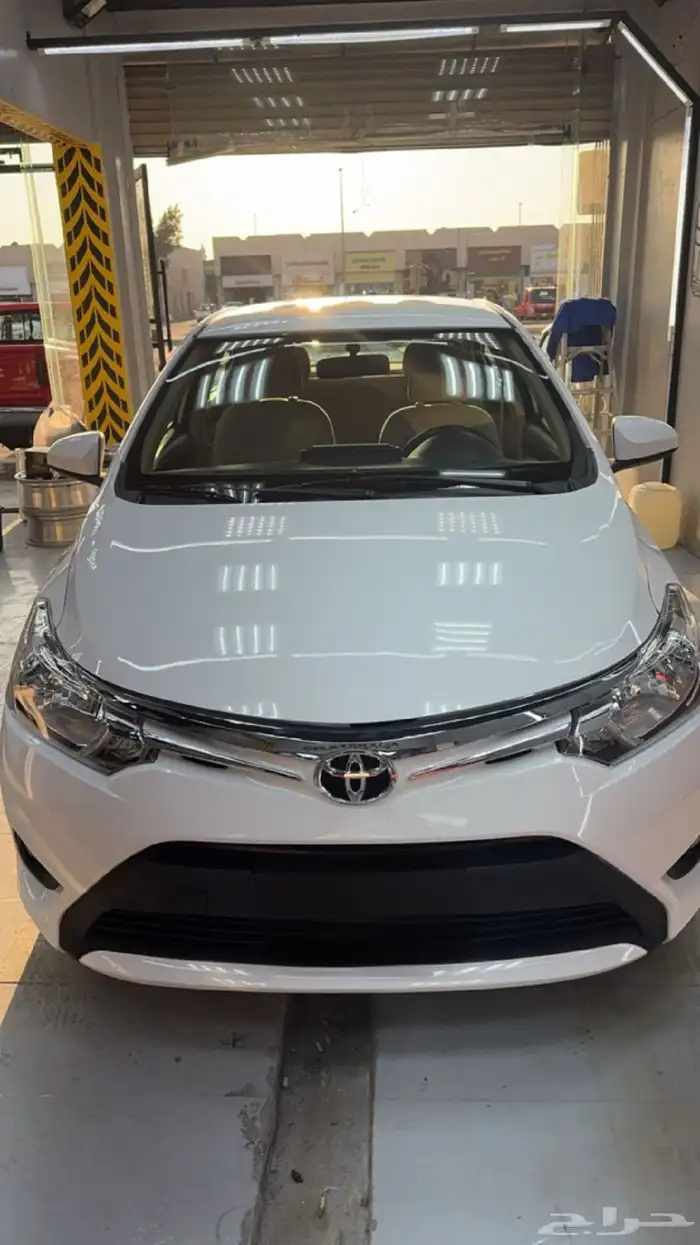 يارس 2015 اللون قير عادي اللون ابيض 4