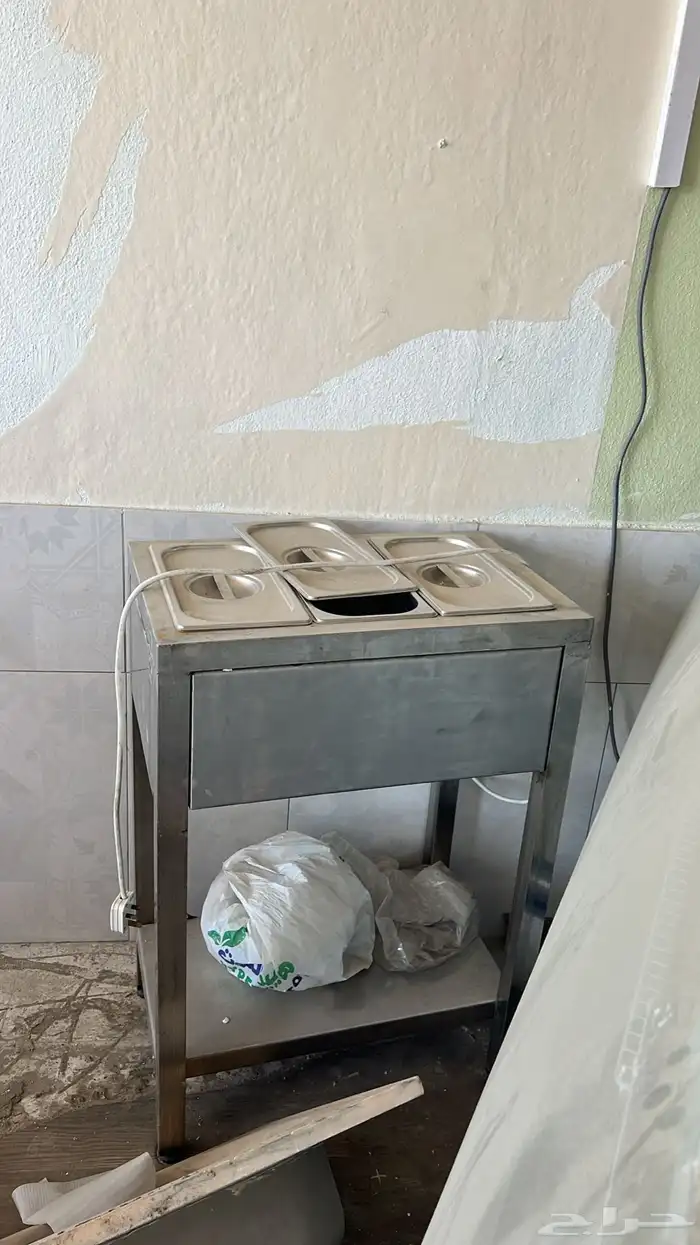 ثلاجة عرض معادات بوفية 9