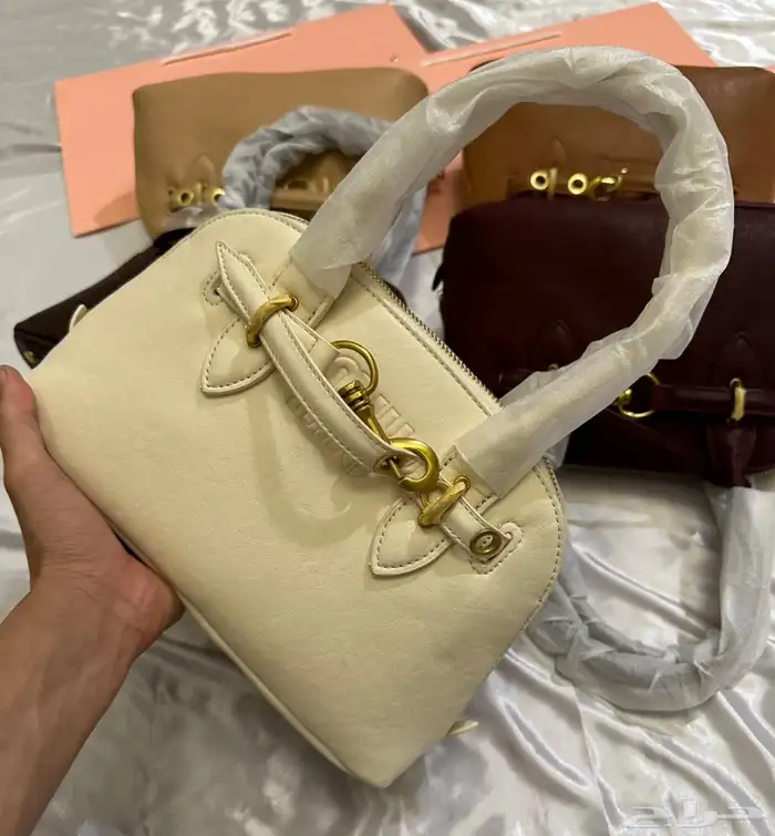 شنطة ميو ميو الهبة 2