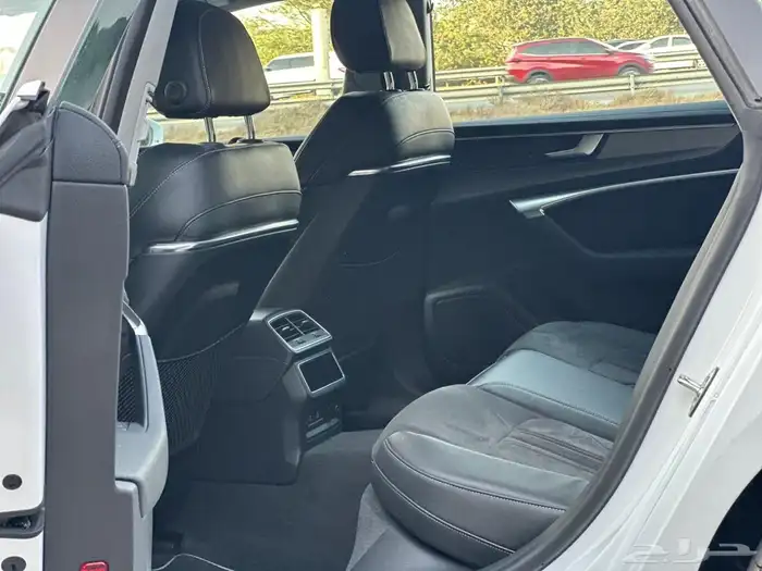 تم البيع )اودي Audi_S line 7Aموديل2023 في الامارات ماشي 4الف 14
