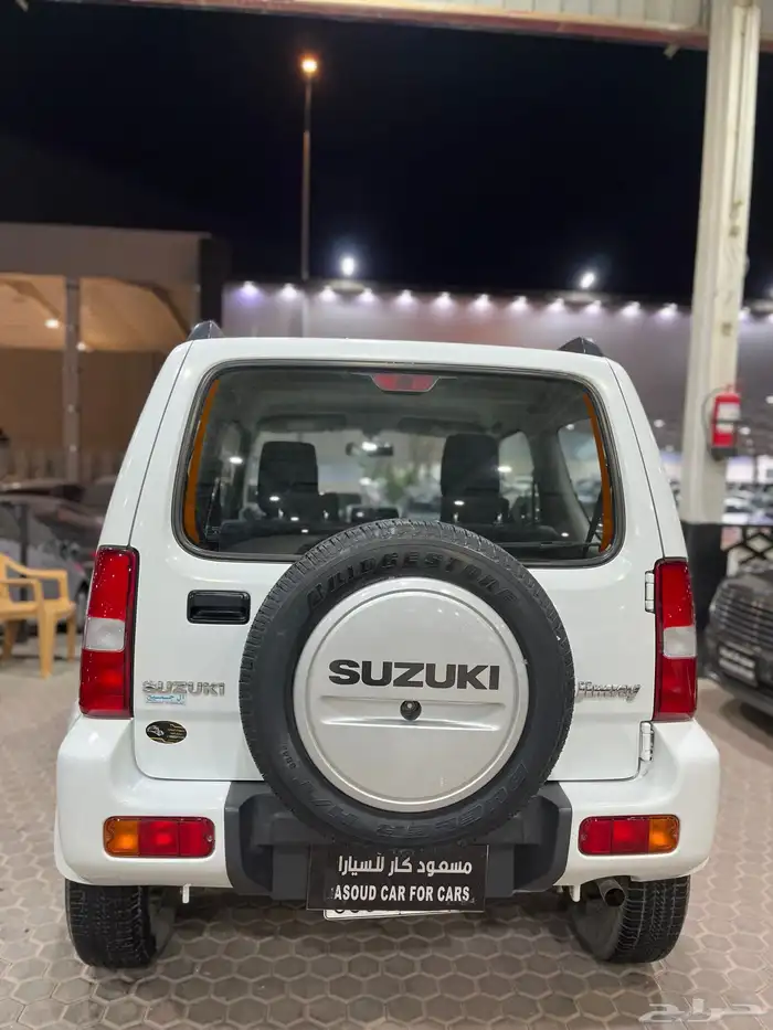 سوزوكي جمني 2018 17
