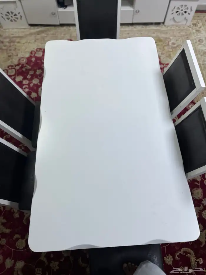 للبيع طاولة طعام 0