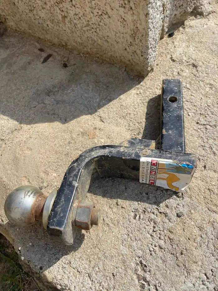 هوك سحب خلفي في الغالب يركب على السيارات الامريكيه 1