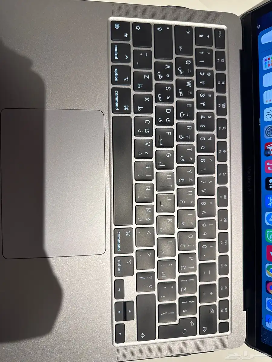 mac book air m1 6