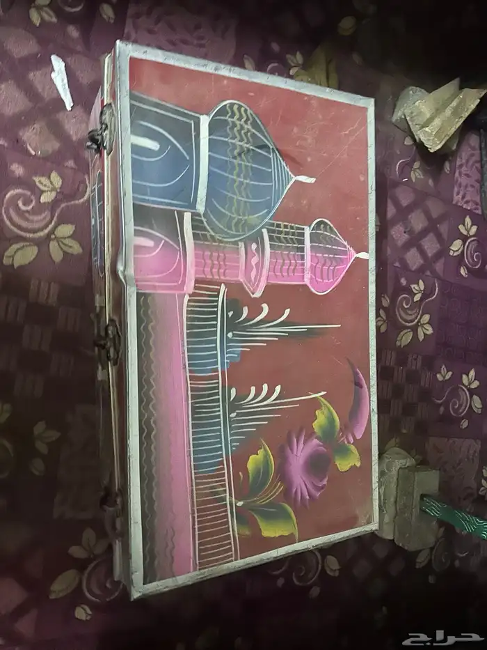 شنطه حديد تراثيه قديمه 0
