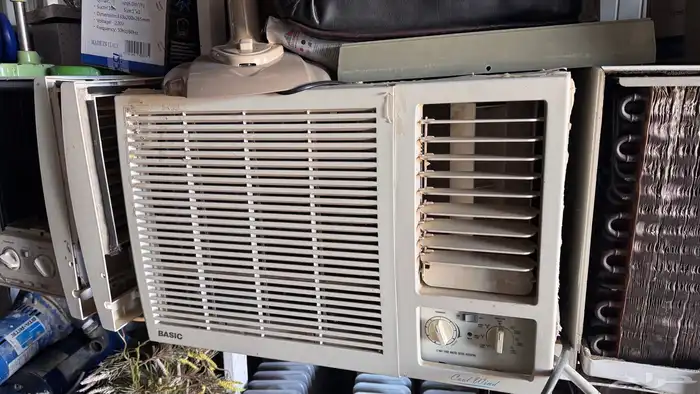 مكيفات شباك مستخدمه نظيفه 0