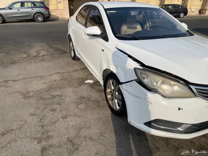 سيارة MG 360 7