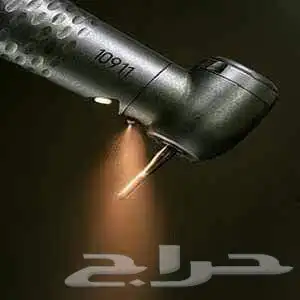 طبيبة اسنان 0