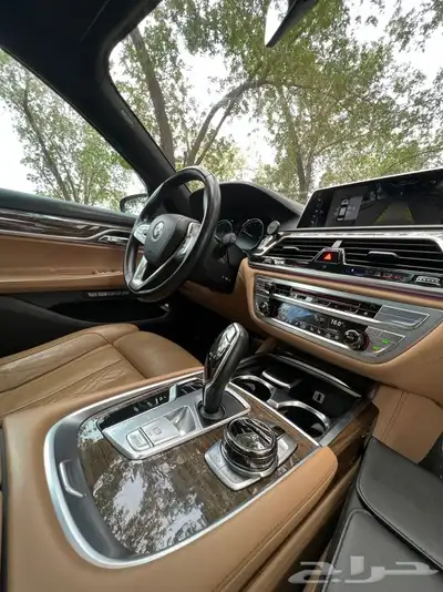 BMW740 الناغي 2016 عداد 98 الف كم فقط 24