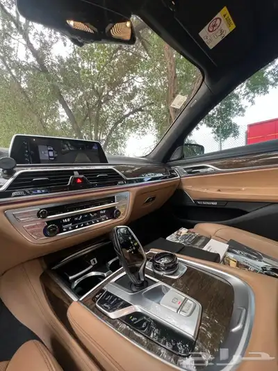 BMW740 الناغي 2016 عداد 98 الف كم فقط 25