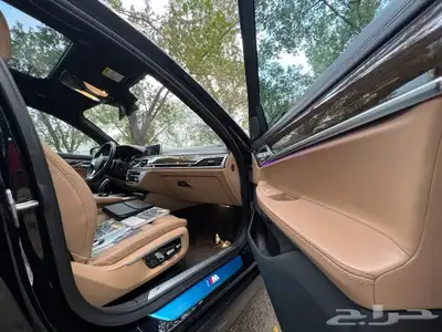 BMW740 الناغي 2016 عداد 98 الف كم فقط 52
