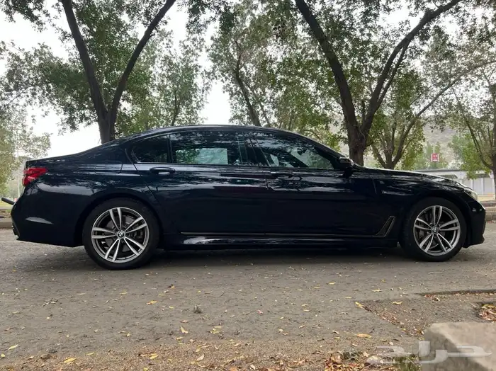 BMW740 الناغي 2016 عداد 98 الف كم فقط 75