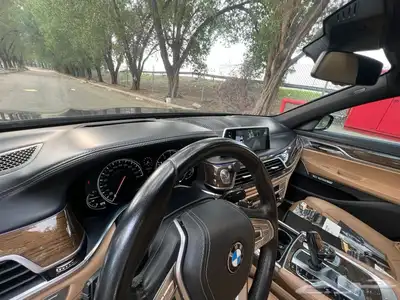 BMW740 الناغي 2016 عداد 98 الف كم فقط 59