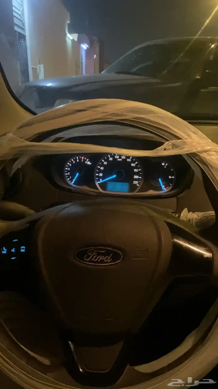 سياره للبيع فيجو ماشي 180 2