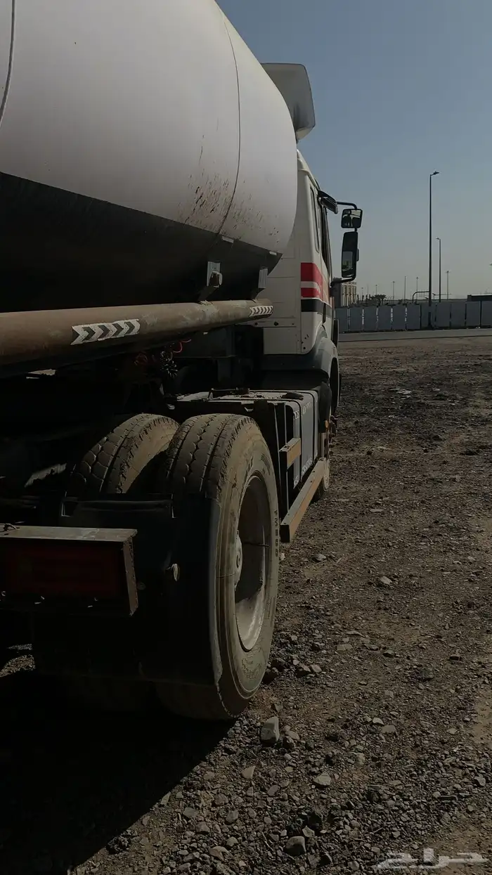 للبيع رأس تريلا 2