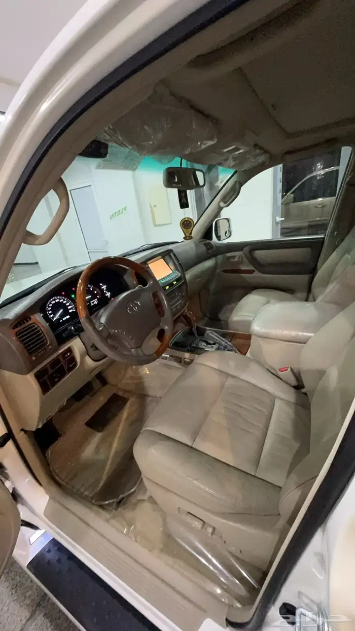 للبيع لاند كروزر فل كامل مخزن 2007 8