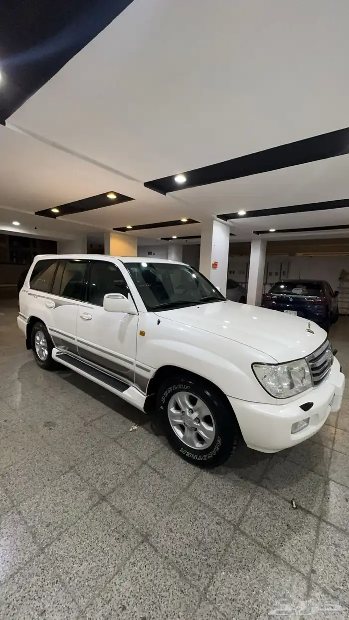 للبيع لاند كروزر فل كامل مخزن 2007 13