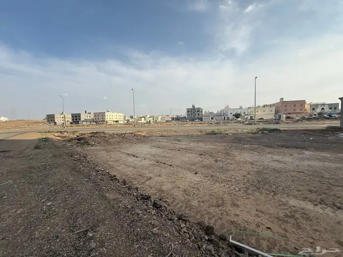 للبيع ارض سكنية على ثلاث واجهات شوران راء 2