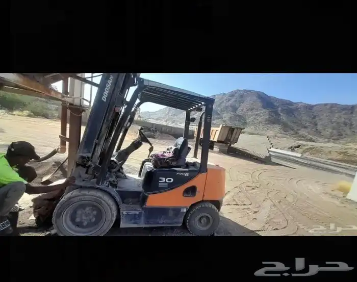 مصنع بلك متكامل من و إلى مع العمال 18